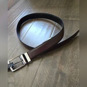 Sonoma Reversible Leather Belt Size 30-32 Dark Brown Black